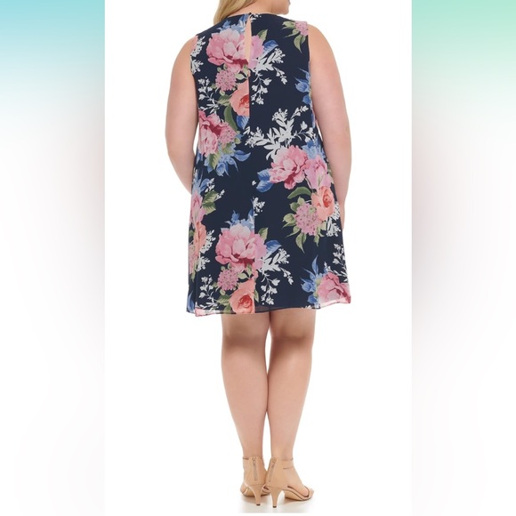 Jessica Howard Women's Style Trapeze Sleeveless Printed Chiffon Size 18 Plus - Picture 2 of 4